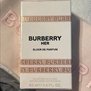 Burberry White and Pink Makeup Collection
